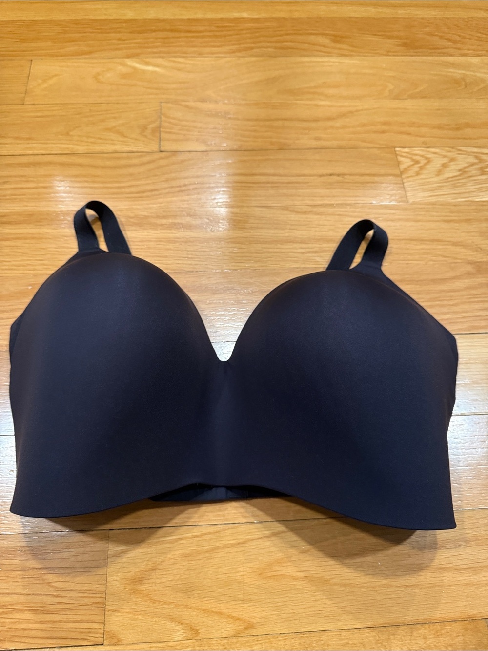 Knix women’s black bra size 40H.